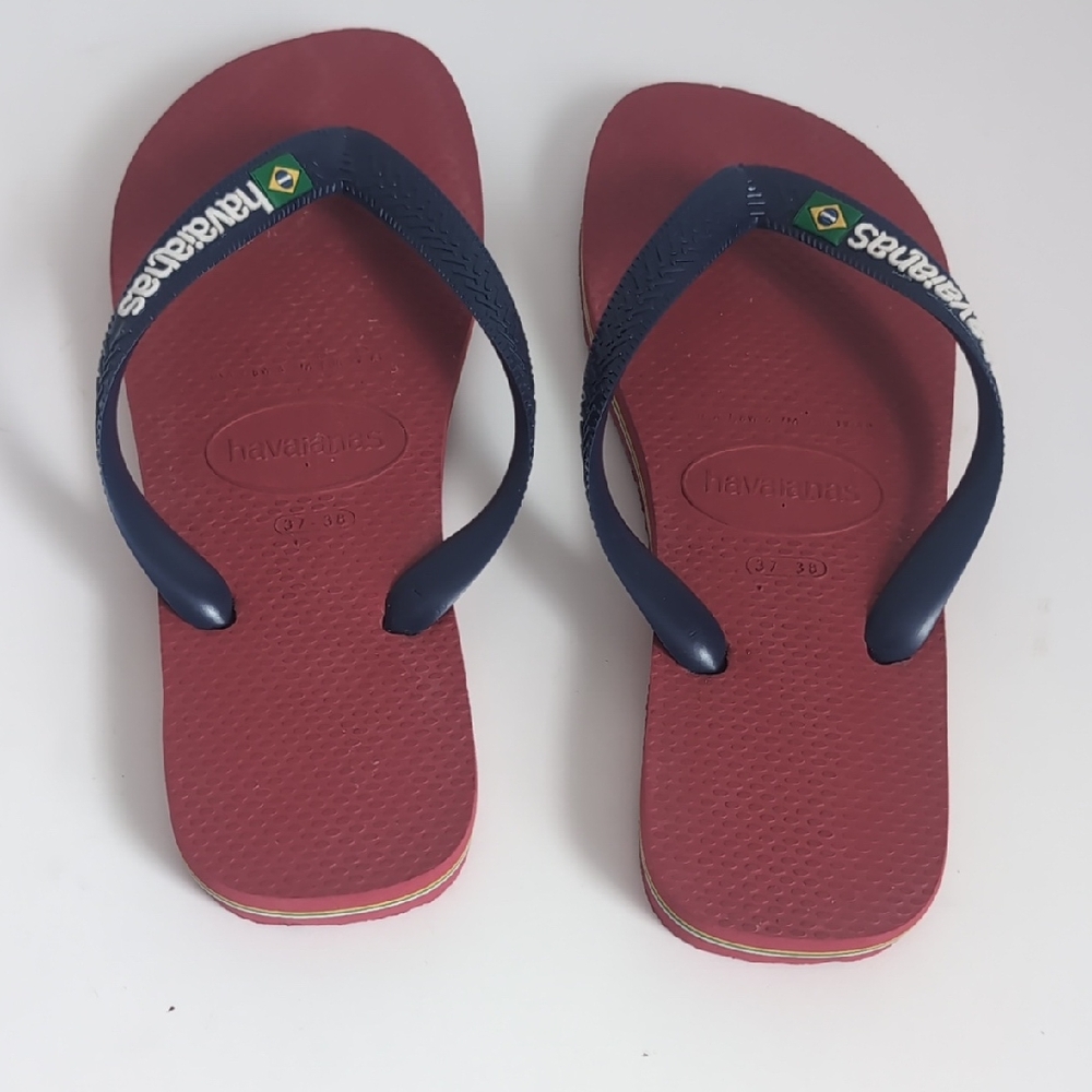 Havaianas Burgundy and Navy Flip Flops